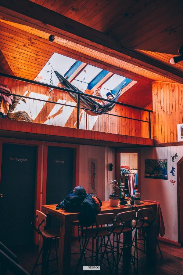 Hostal Casa Margouya Puerto Varas Extérieur photo